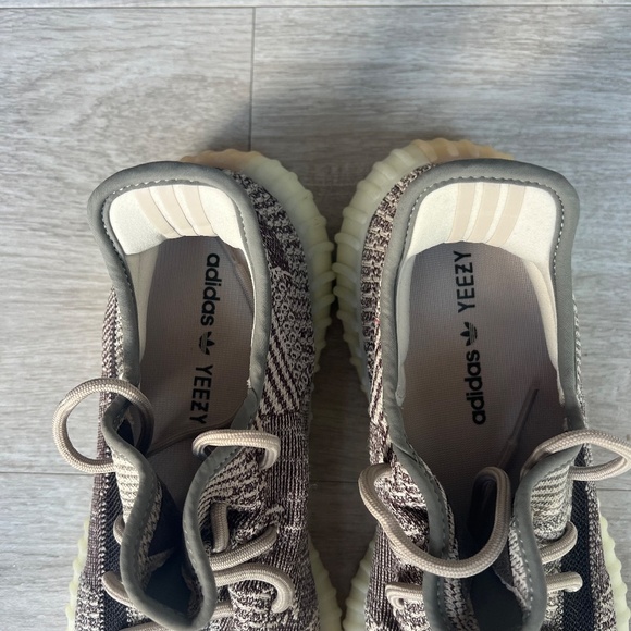 Adidas Yeezy Boost 350 V2, Men’s size 12, Zyon - Picture 8 of 13